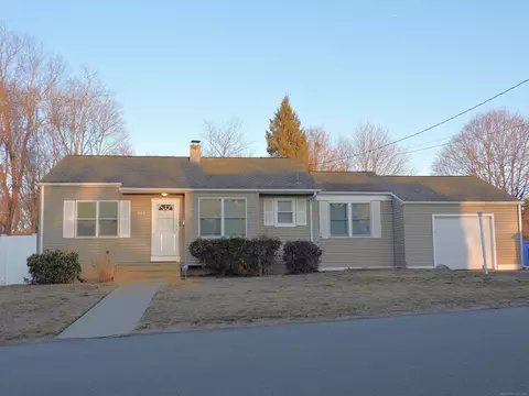 392 Atwood Ave, Waterbury, CT 06705