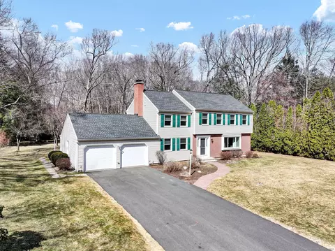 12 Greystone Ln, Avon, CT 06001