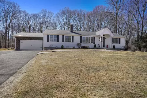 38 Federal Rd, Shelton, CT 06484