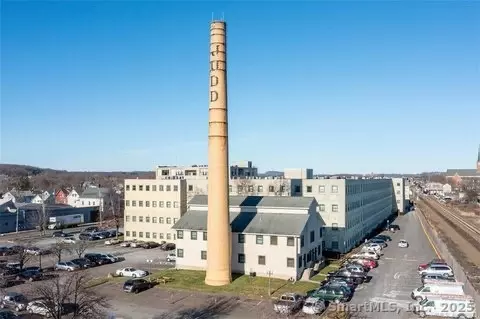 309 Judd Sq #309, Wallingford, CT 06492
