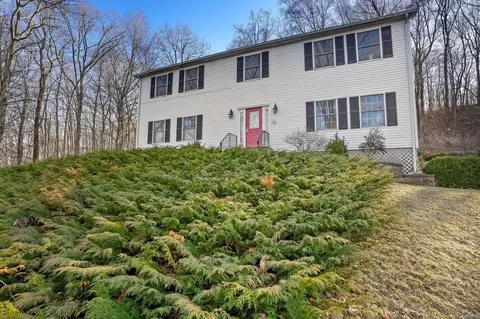 257 Hut Hill Rd, Bridgewater, CT 06752