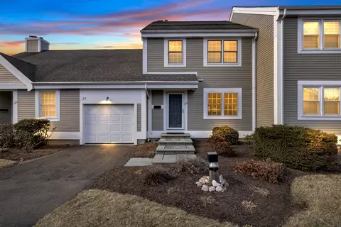 123 Legend Hill Rd #123, Madison, CT 06443