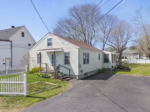 10 Methodist St, Niantic, CT 06357