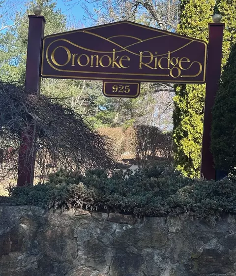 925 Oronoke Rd #34B, Waterbury, CT 06708