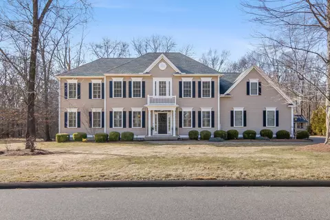 59 Williamsburg Rd, Higganum, CT 06441