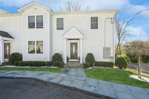 20 Lower Rocks Ln #A, Norwalk, CT 06851