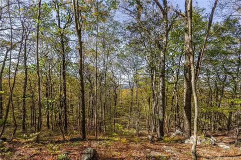 15 Caray Hill Rd, Sharon, CT 06069