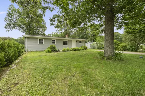26 Oconnell Rd, East Haddam, CT 06423