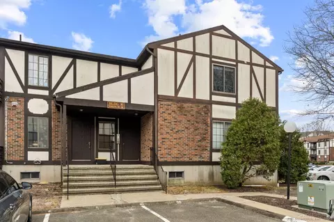 365 Mather St #96, Hamden, CT 06514