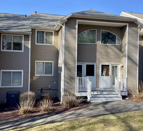 80 Country Ln #7, Vernon, CT 06066