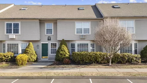 72 Glen Ridge Ct #72, New Milford, CT 06776