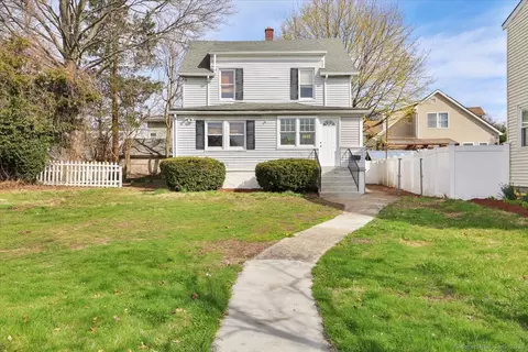 712 Fairview Ave, Bridgeport, CT 06606
