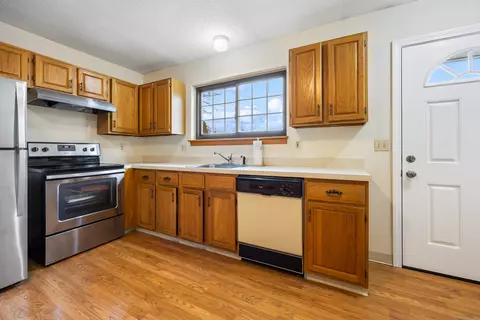 67 Diane Ter #11, Waterbury, CT 06705