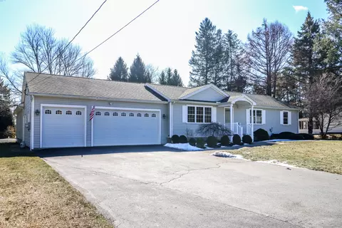 9 Macarthur Rd, Trumbull, CT 06611