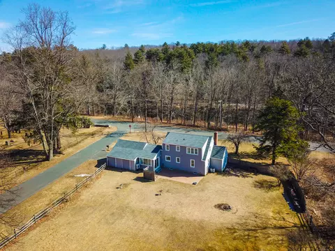 85 River Rd, Barkhamsted, CT 06063
