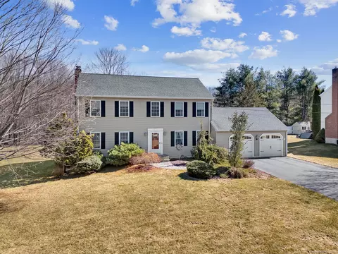520 Peck Ln, Cheshire, CT 06410