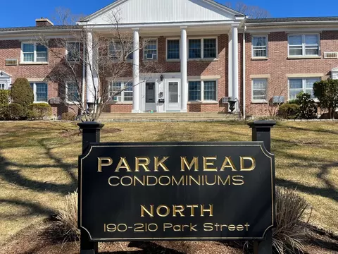 200 Park St #12, New Canaan, CT 06840