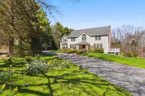 19 Juniper Ln, Stonington, CT 06378