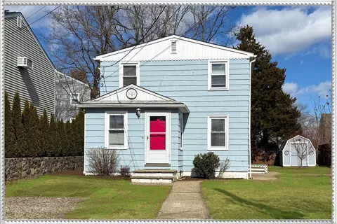 36 Coburn St, Fairfield, CT 06825