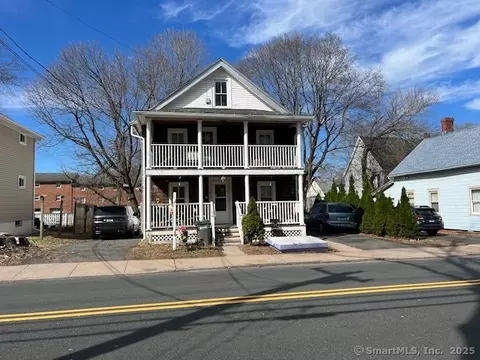 304-306 Spruce St, Manchester, CT 06040