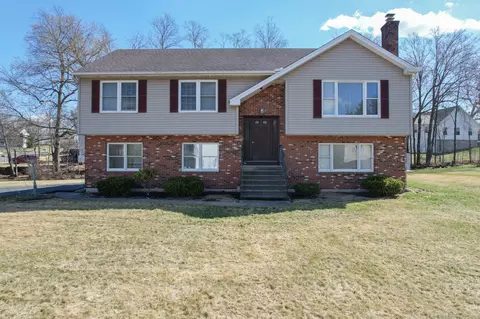 28 Redwood Ln, Berlin, CT 06023