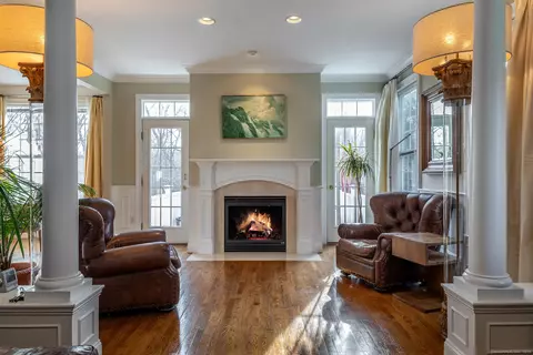 150 Hunter Dr #150, Litchfield, CT 06759