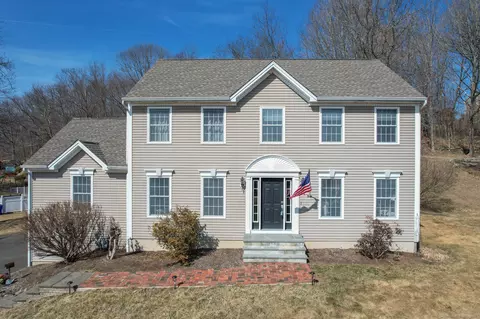 45 Partridge Ct, Watertown, CT 06795