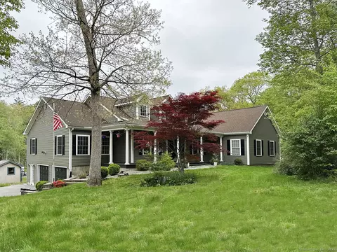 105 Mashentuck Rd, Killingly, CT 06239