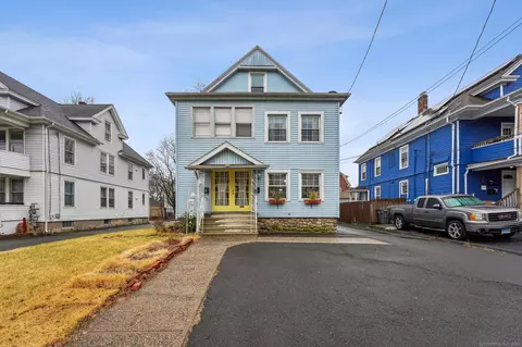 20 Center St, Bristol, CT 06010