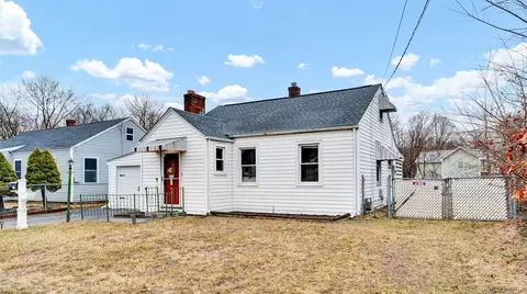 17 Norwich Ln, East Hartford, CT 06118