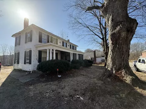 575 Fabyan Rd, North Grosvenor Dale, CT 06255