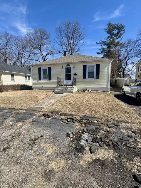 60 Kramer Ave, Waterbury, CT 06705