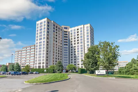 100 Parrott Dr #1507, Shelton, CT 06484