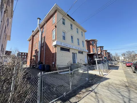 147 Babcock St, Hartford, CT 06106