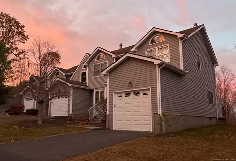 23 Lexington Pl S, Durham, CT 06422