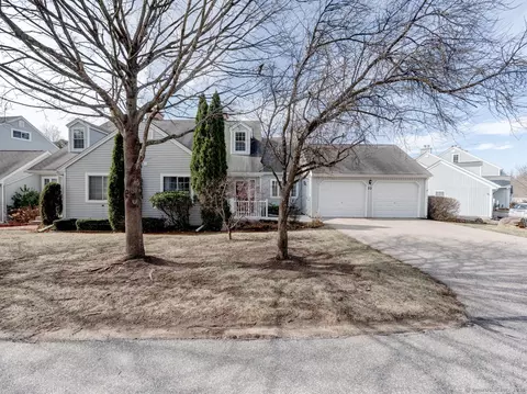 20 Fort Griswold Ln #20, Mansfield, CT 06250