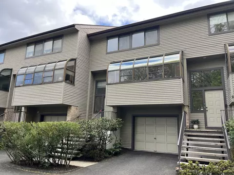 2539 Bedford St #36B, Stamford, CT 06905