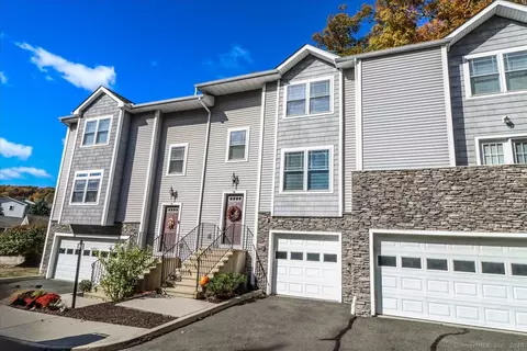 56 Stetson Pl #56, Danbury, CT 06811