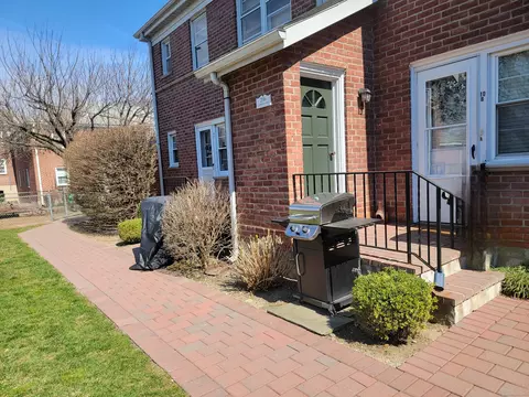236 Glenbrook Rd #10D, Stamford, CT 06906