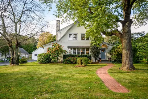 9 Marsh Rd, Easton, CT 06612