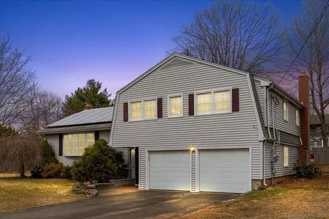37 Trivet Ln, Wethersfield, CT 06109