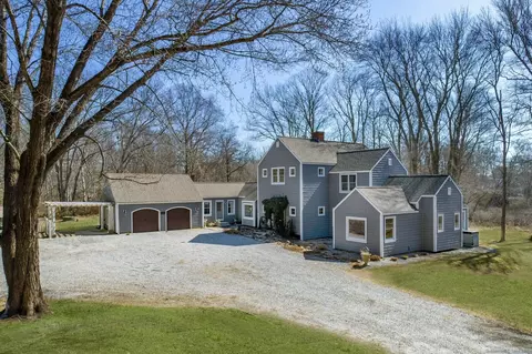 14 Riverbend Rd, Old Lyme, CT 06371