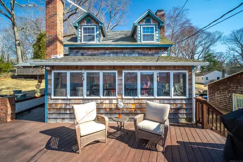 107 Great Hill Pond Rd, Portland, CT 06480