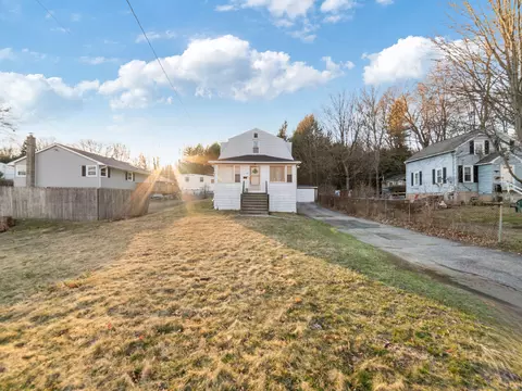 169 Falls Ave, Oakville, CT 06779