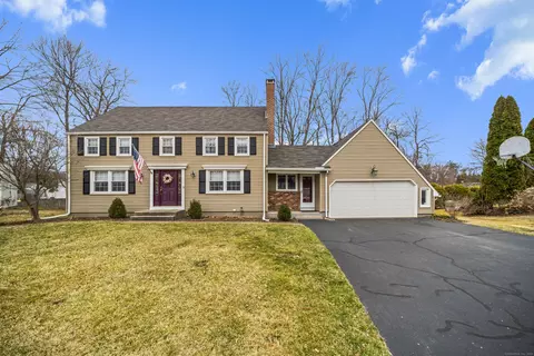 30 Rockland Dr, Enfield, CT 06082