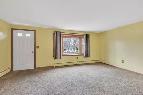 12 Virginia Ln, Tolland, CT 06084