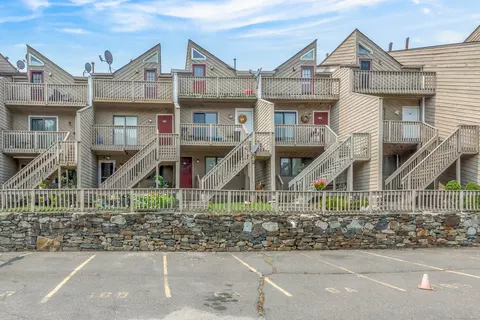 3370 Madison Ave #9B, Bridgeport, CT 06606