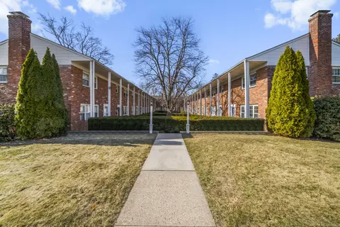 44 Garden St #15, Farmington, CT 06032