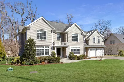 80 Blueberry Dr, Stamford, CT 06902