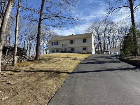41 Crofut Rd, Naugatuck, CT 06770